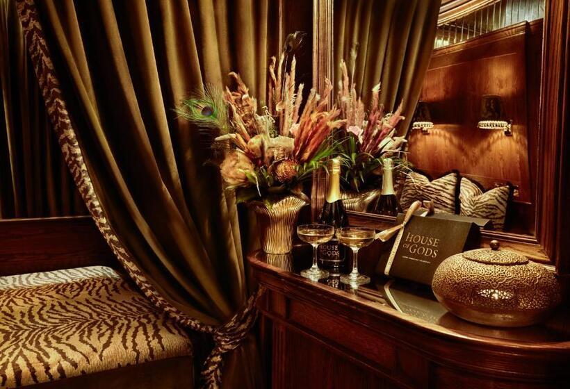 ホテル House Of Gods Glasgow