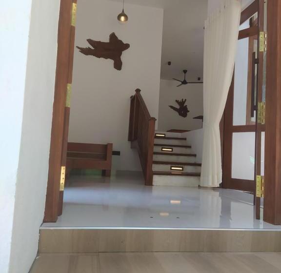 Отель Kandy Lotus