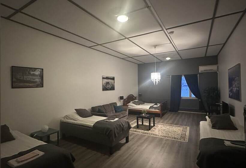 בית מלון כפרי Li Keskipiste