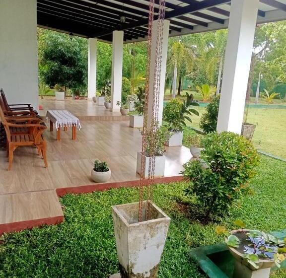 فندق Kumbuk Sewana Villa