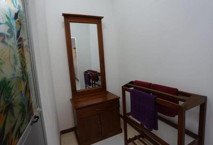 فندق Kumbuk Sewana Villa