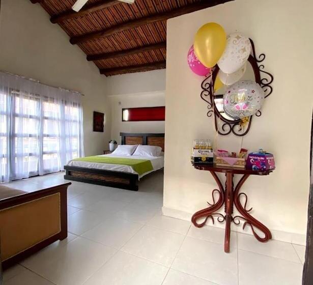 酒店 Las Palmas Melgar