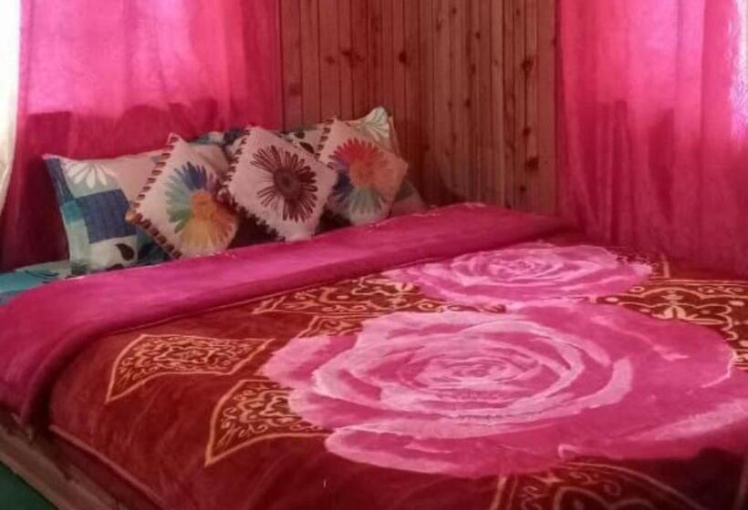 فندق Lolegaon Farmstay By Stayapsrt