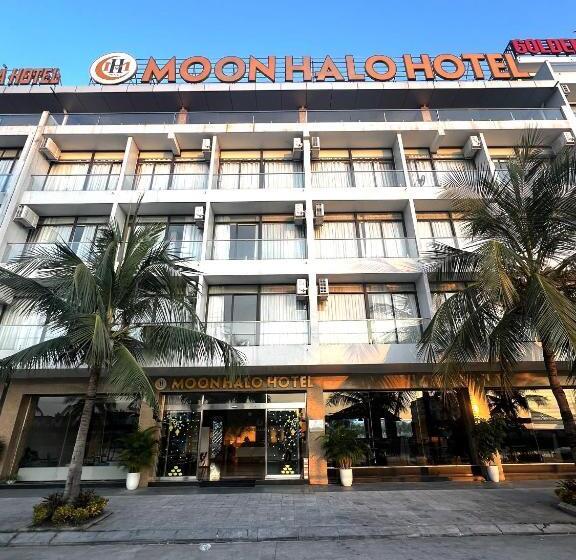 هتل Moon Halo