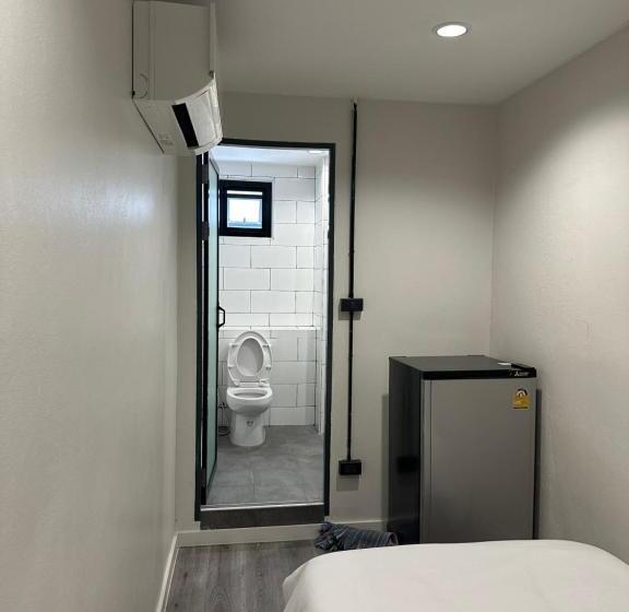 Hotel Nadpob Station นัดพบสเตชั่น