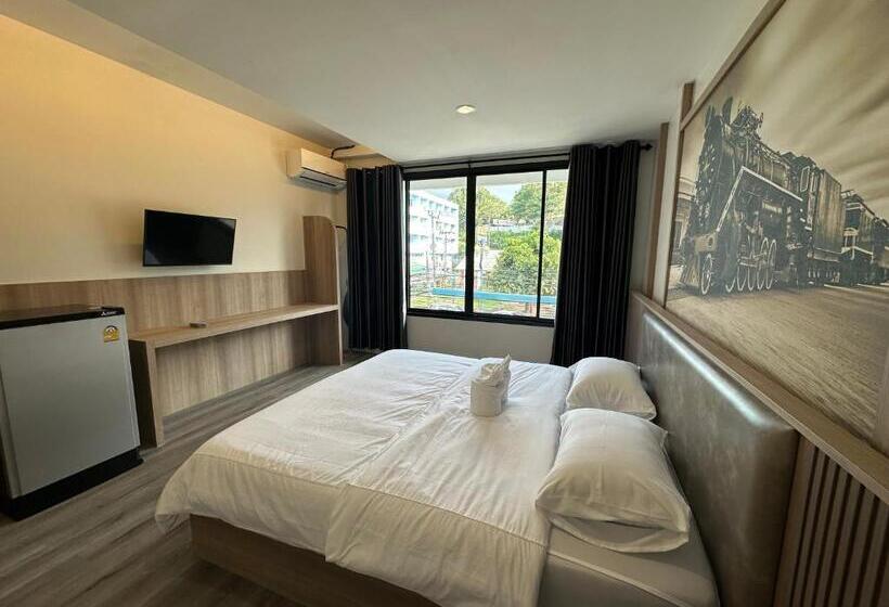 Hotel Nadpob Station นัดพบสเตชั่น