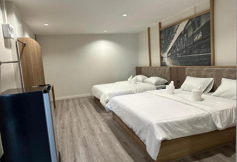 Hotel Nadpob Station นัดพบสเตชั่น