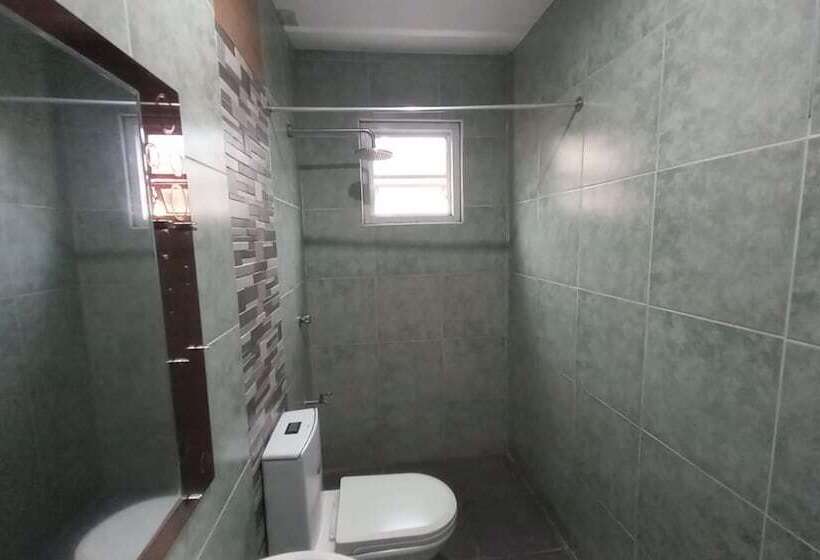 هتل Lendes Tourist Inn Annex