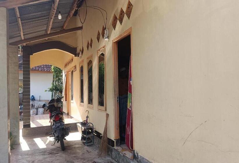 ホテル Oyo 93435 Yuda Family Homestay