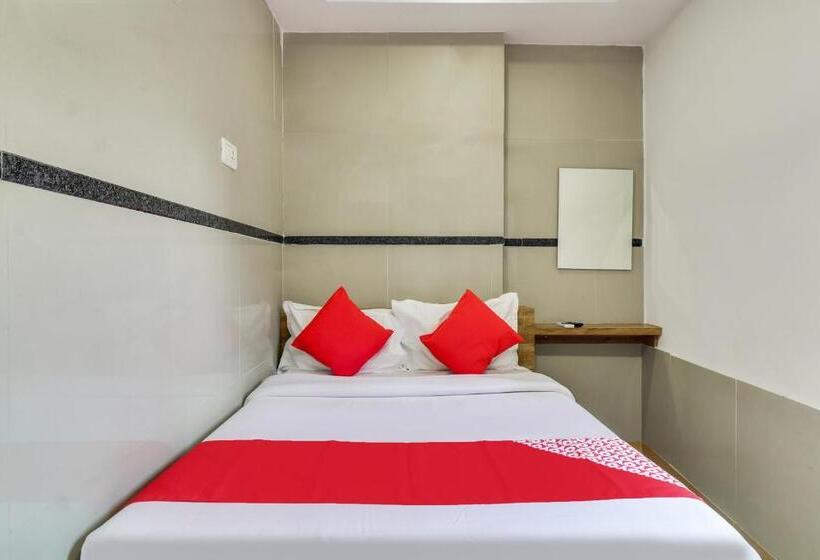 فندق Oyo Flagship Sri Lodge