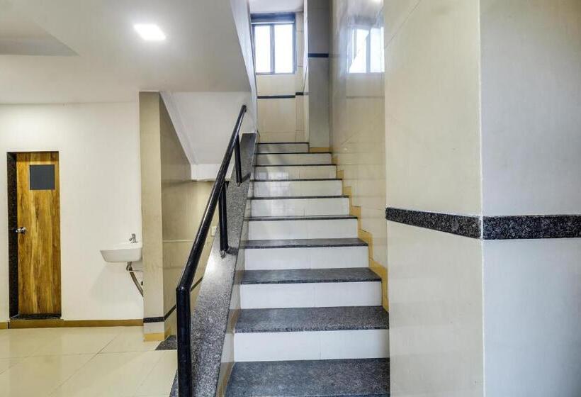 فندق Oyo Flagship Sri Lodge