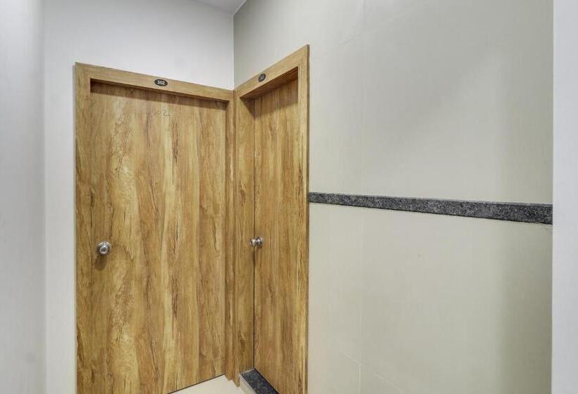 فندق Oyo Flagship Sri Lodge