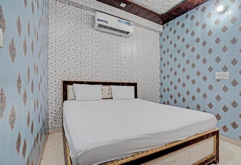 فندق Oyo Krishna Restaurant Near Line Paar