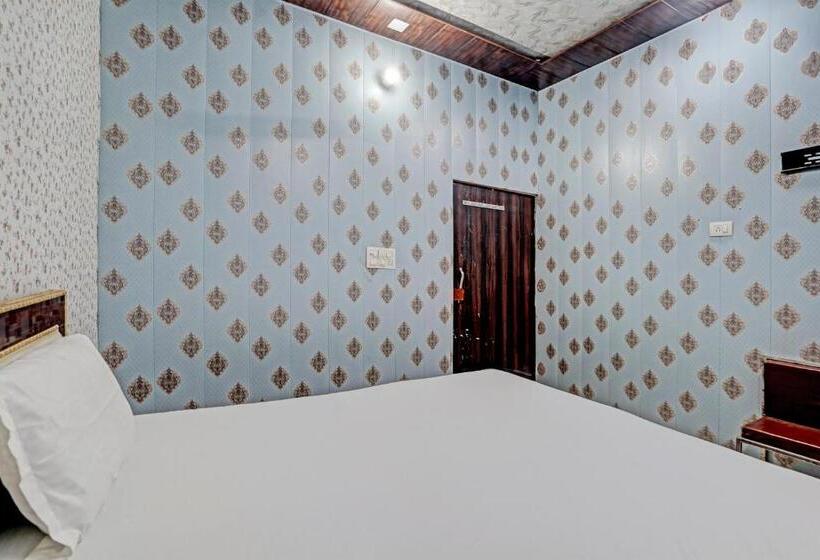 فندق Oyo Krishna Restaurant Near Line Paar