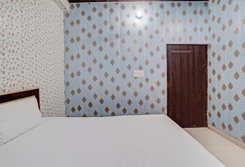 فندق Oyo Krishna Restaurant Near Line Paar