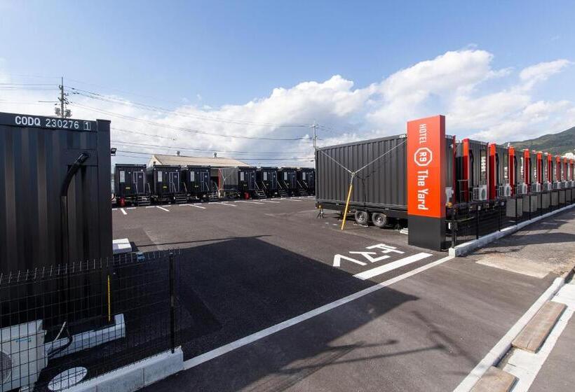 فندق R9 The Yard Yanai