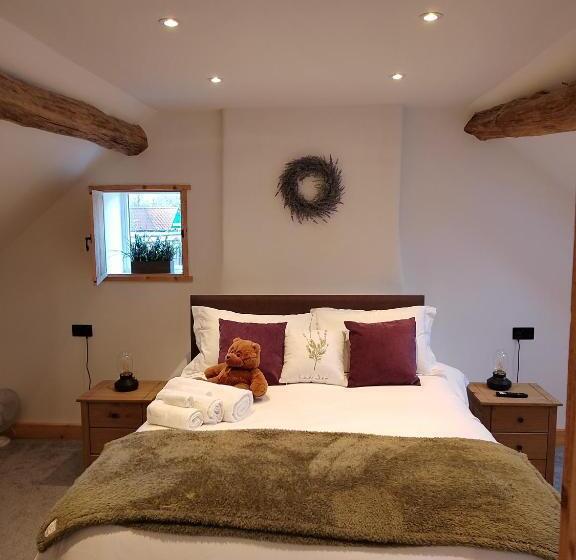 Отель Sanctuary Inn