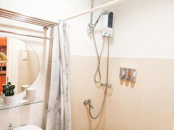 Hotel Serenity Stay Condo At 5th Floor The Loop Tower Limketkai Center Lucky 11