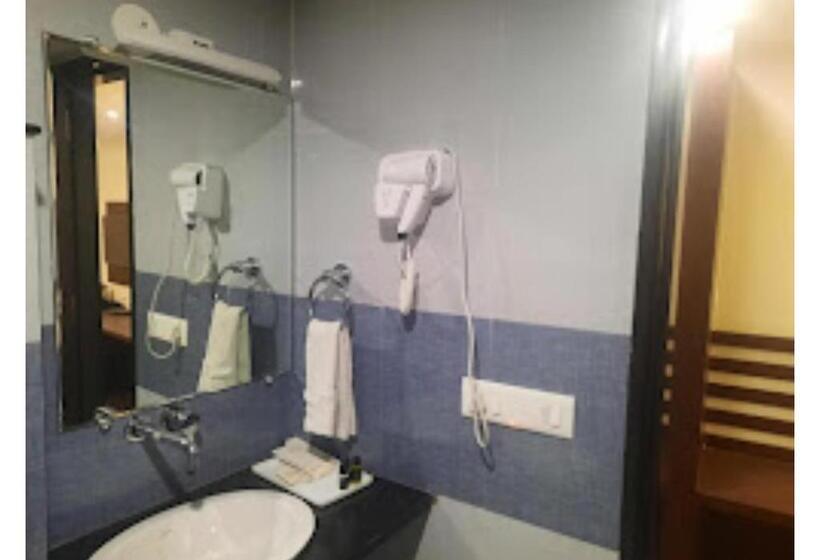 فندق Sharon Residency Madhya Pradesh