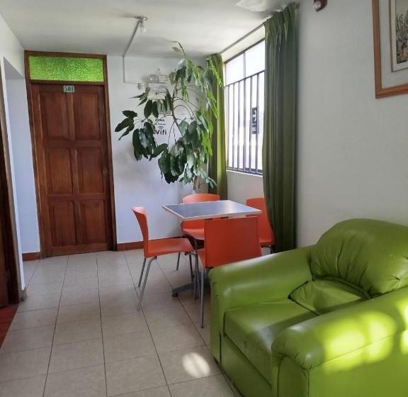 فندق Sierra Verde   Muy Céntrico Hs