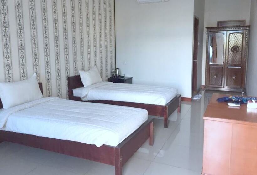 ホテル Solok Premier