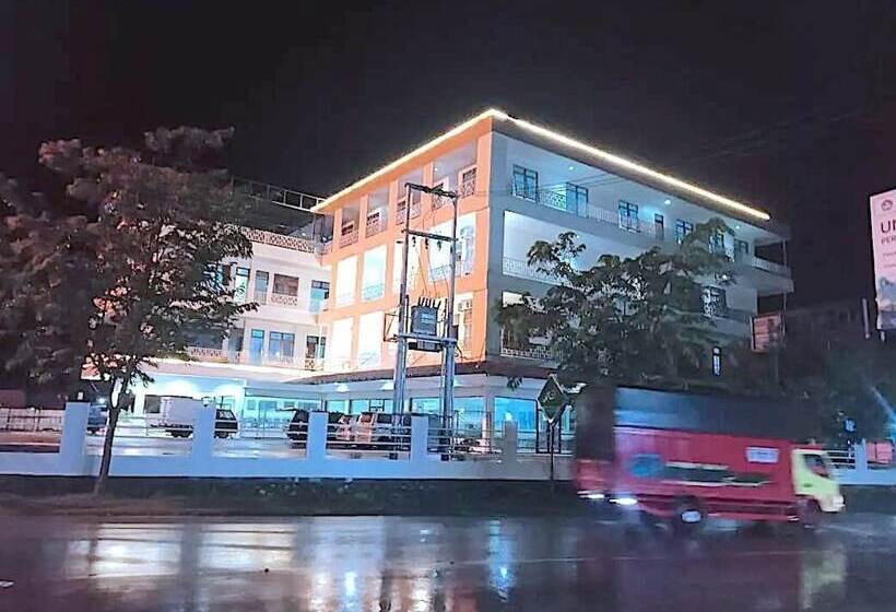 ホテル Solok Premier