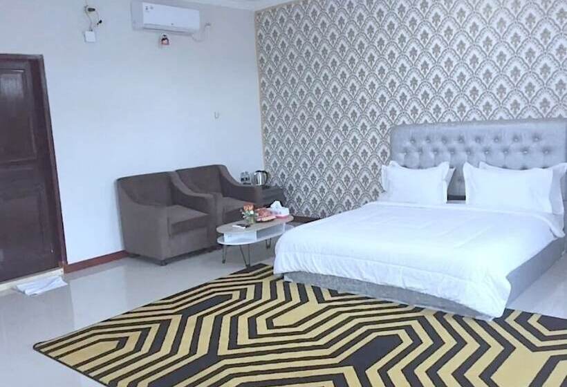 ホテル Solok Premier