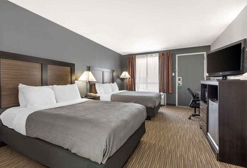 Отель Suburban Studios Gainesville