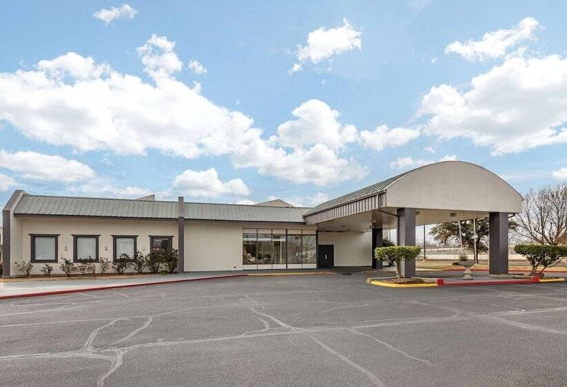 호텔 Suburban Studios Gainesville