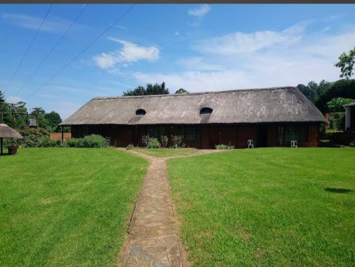 בית מלון כפרי The Oaks