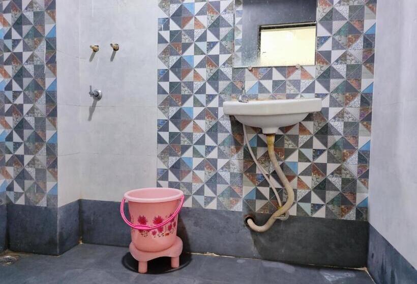 Отель Vraj