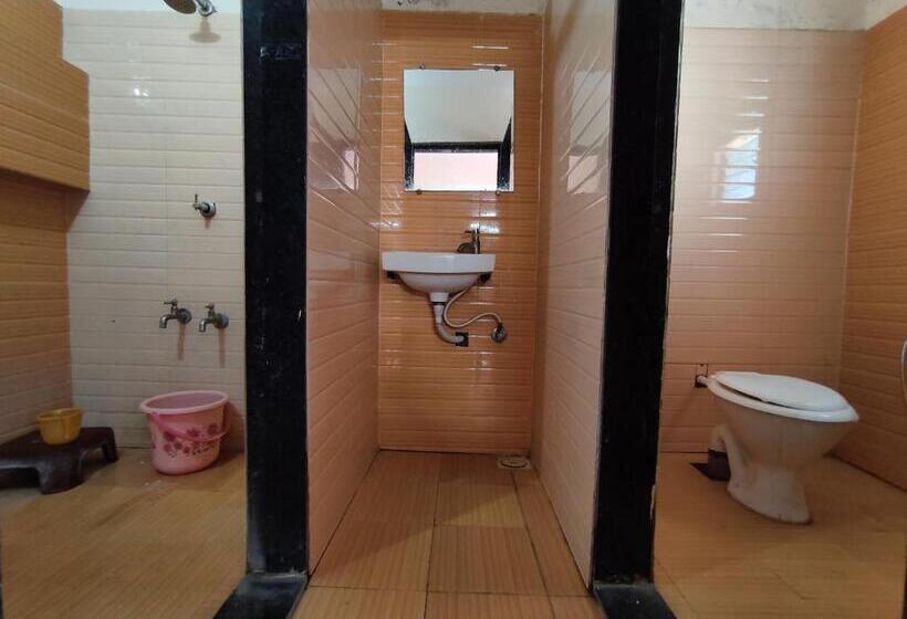 בית מלון כפרי Vraj