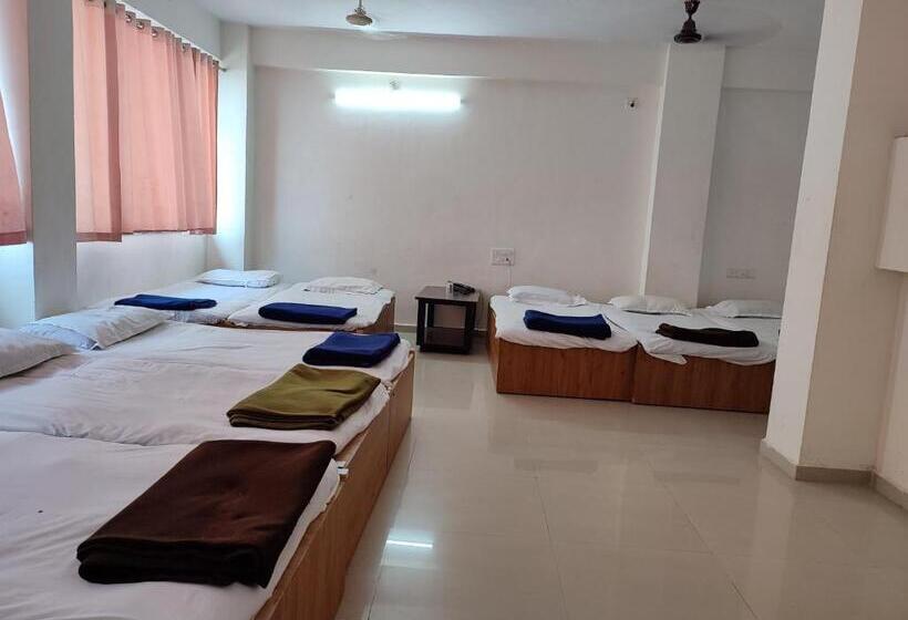 בית מלון כפרי Vraj