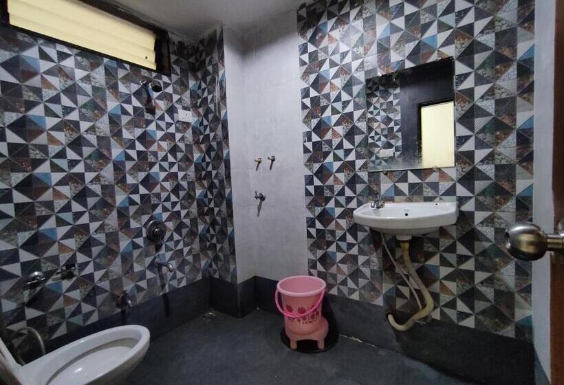 בית מלון כפרי Vraj