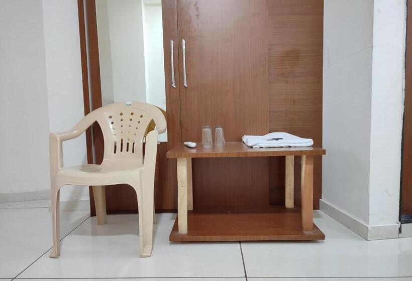 בית מלון כפרי Vraj