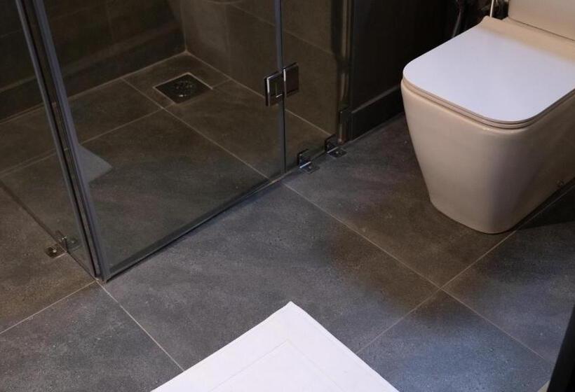 فندق Woodgrove Cabanas