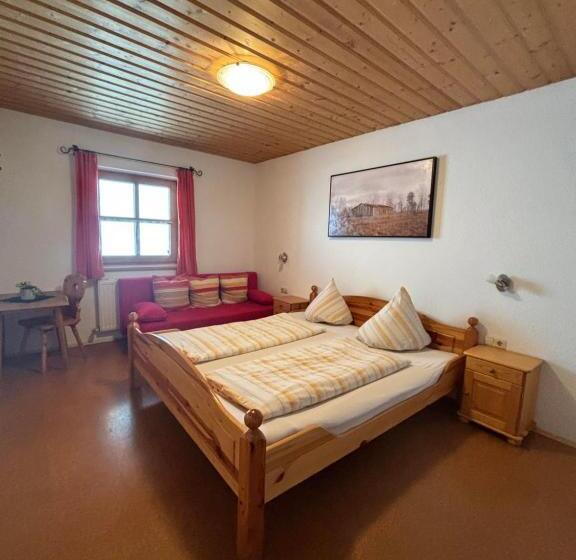 ホテル Zillerbruggerhof