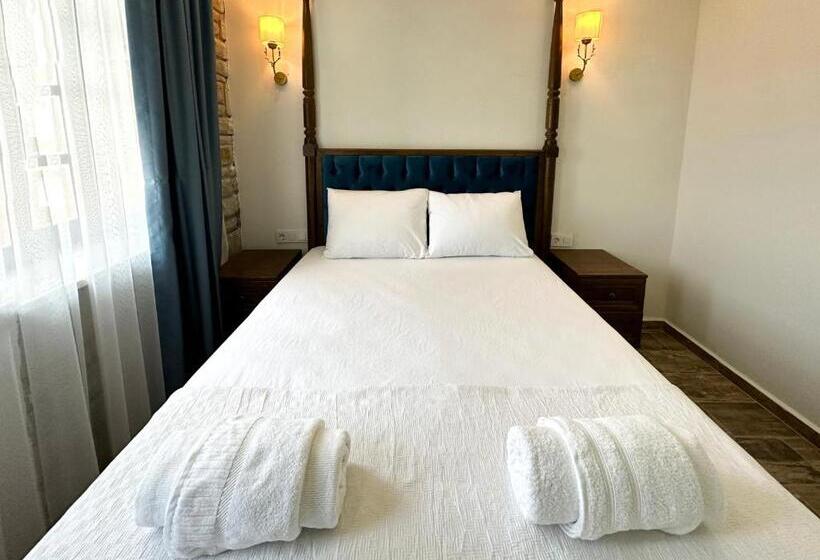 İli̇a Buti̇k Otel