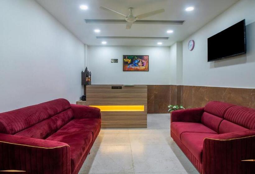 Itsy Hotels Krishna Residency, Govardhan Chauraha