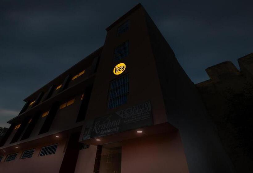 Itsy Hotels Krishna Residency, Govardhan Chauraha
