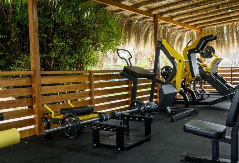 Kite Hotel Máncora   Beach & Gym