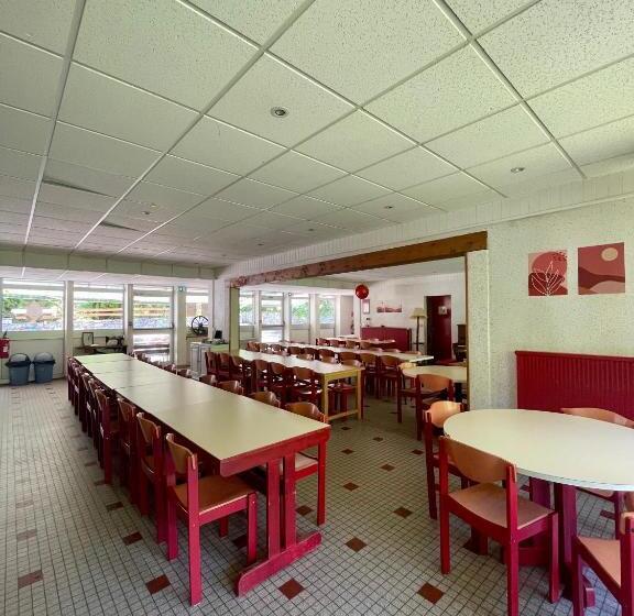 La Baleine Blanche   Hostel