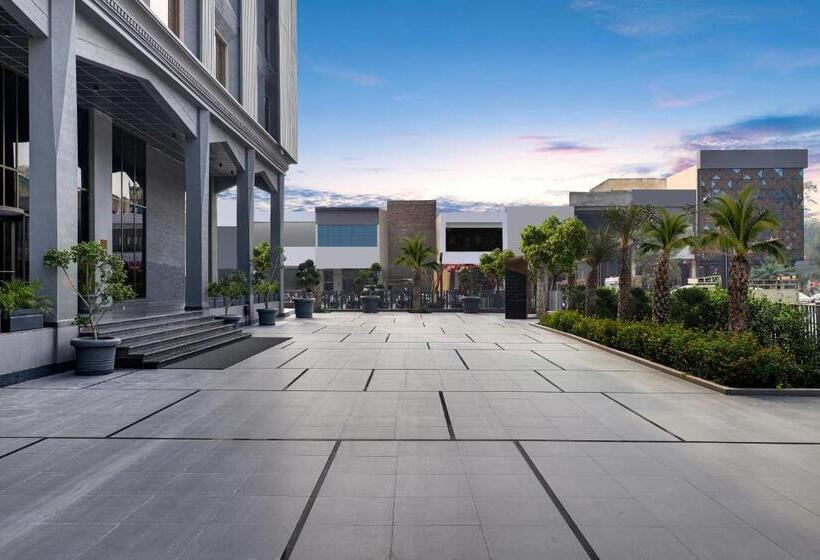 Lemon Tree Hotel, Hisar