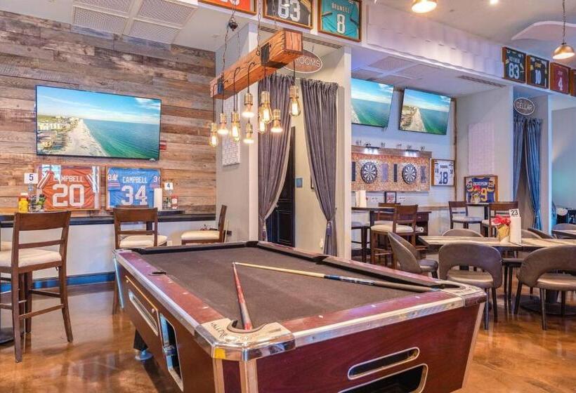 Marvelous 9th Floor Condo Gulf, Pool & Sunset View