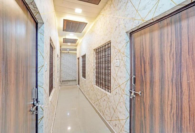 Oyo Hotel Classic Villa