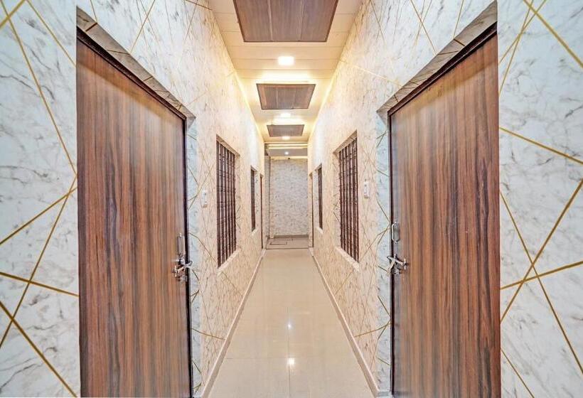 Oyo Hotel Classic Villa