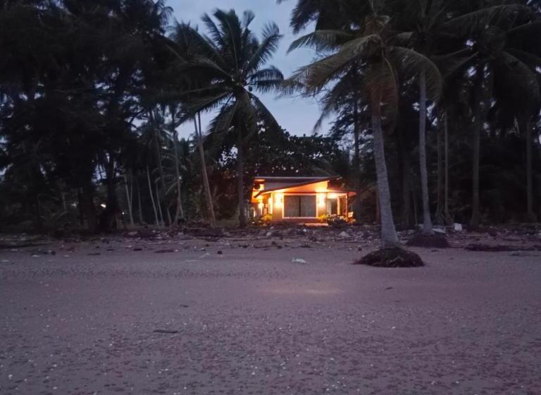 بنسيون บ้านระเบียงเลหลังสวน ทั้งหลัง 2 นอน 2 น้ำ 1 ครัว