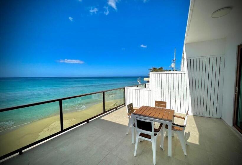 Pension (Hôtel basse catégorie) 1 Corcega Beachfront Suites