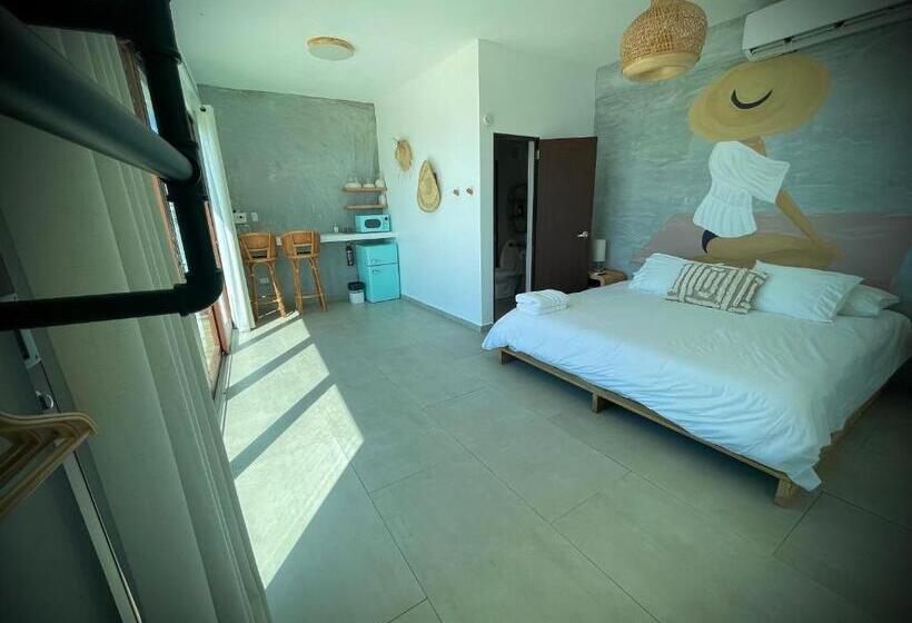 Pension (Hôtel basse catégorie) 1 Corcega Beachfront Suites