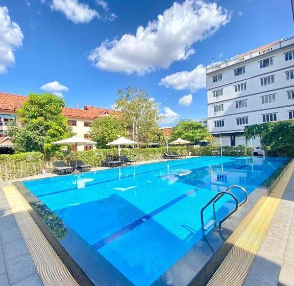 פנסיון Behind Shopping Guest House